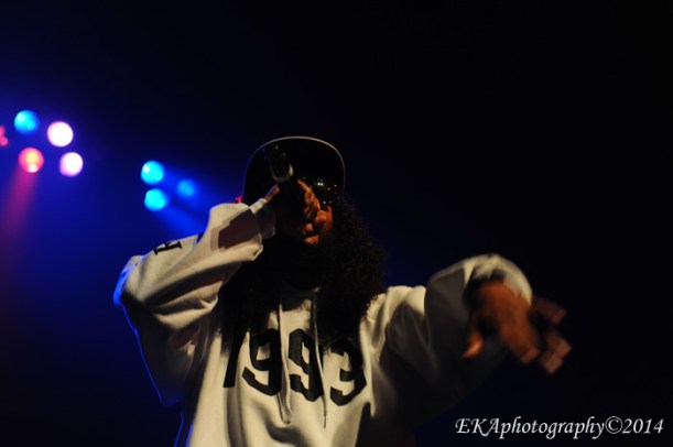 Opio shows how he chills from 93 til'