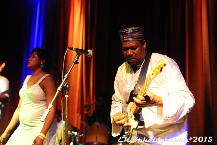 Guitarist/bandleader Almeida (r.)